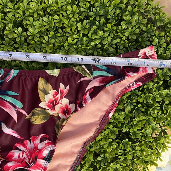๐ฅ 2/$20 Maroon Red Tropical Bikini Bottoms | Large - Picture 4 of 7